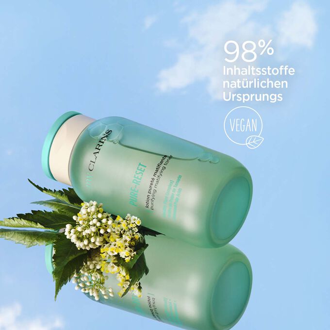 Pure-reset klärende Gesichtslotion mit Text der besagt,  dass sie vegan und mit 98% Inhaltsstoffen natürlichen Ursprungs ist