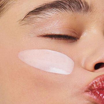 RE-BOOST hydra-energizing tinted cream - Getönte Gesichtscreme spendet Feuchtigkeit und Energie