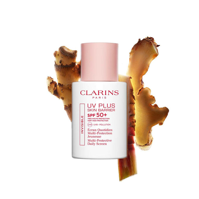 Flakon Sunblocker Clarins UV Plus vor Ingwerscheiben, um dessen wichtigsten nat&uuml;rlichen Aktivstoff hervorzuheben.