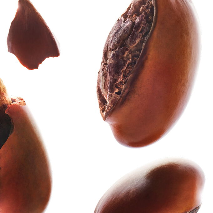 Cr&egrave;me Jeunesse des Mains mit Info, dass 90 % Inhaltsstoffe nat&uuml;rlichen Ursprungs sind